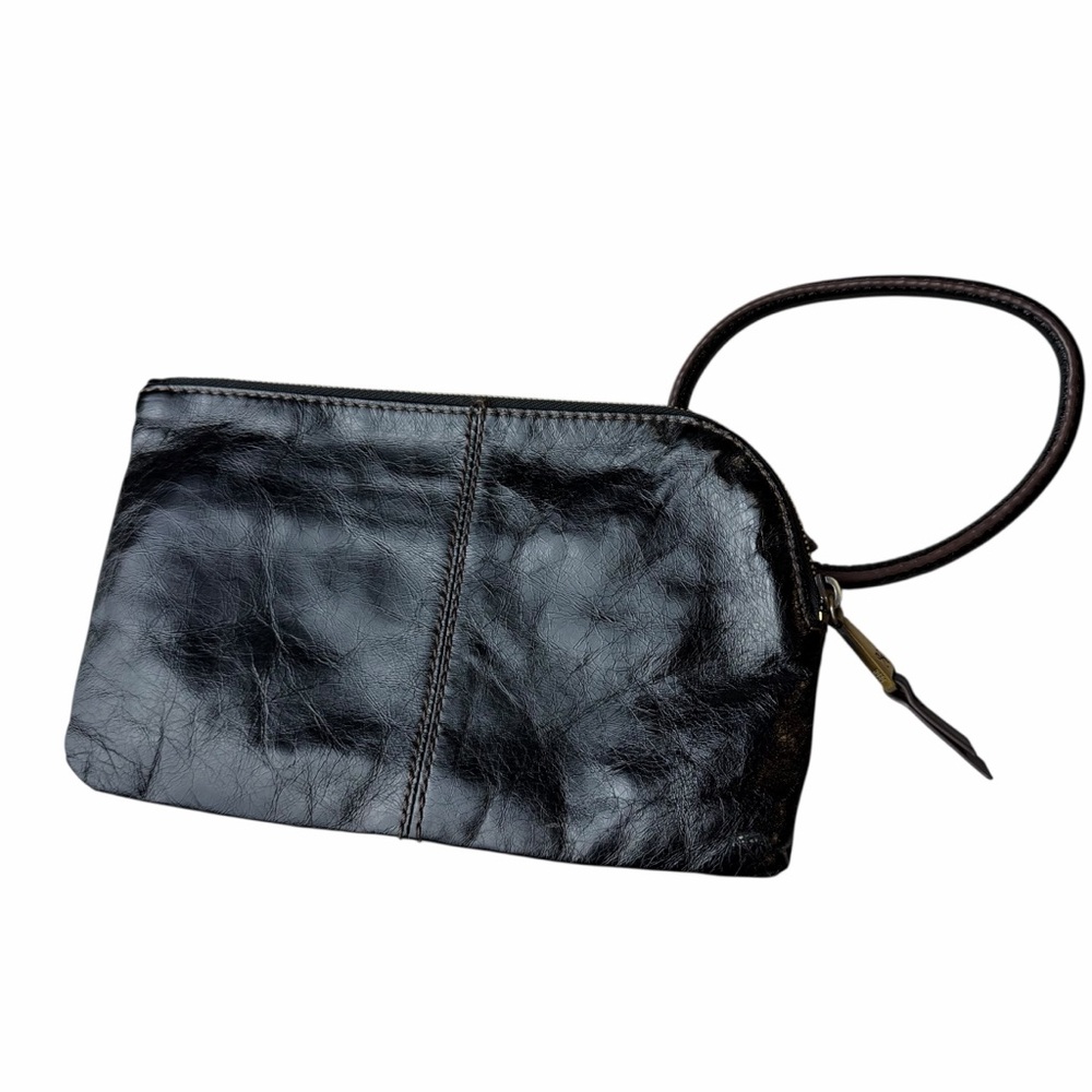 HOBO Sable Polished Black Leather Wristlet Clutch Circular Handle - Picture 2 of 5